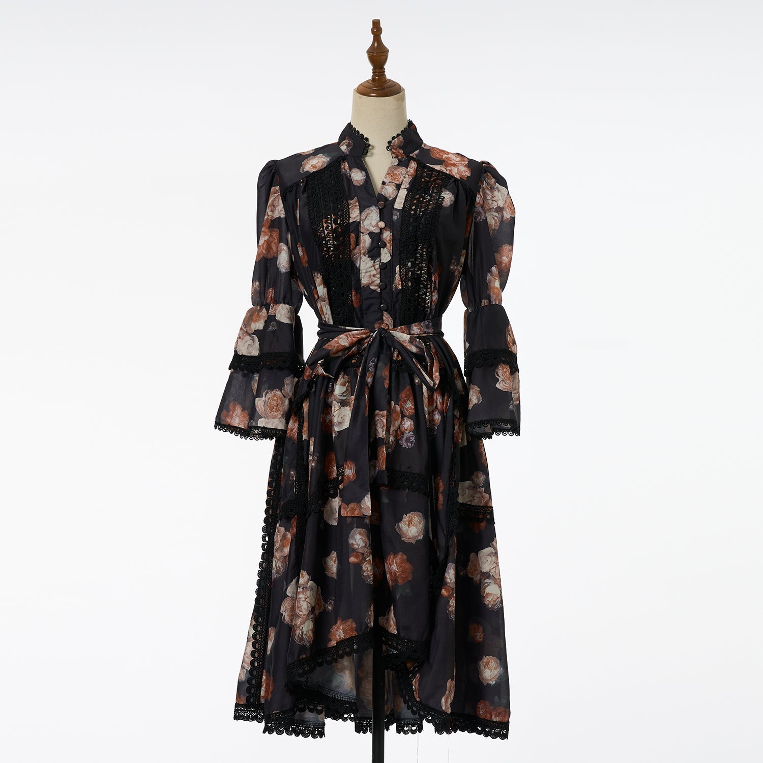 Women Retro And Sexy Dress With Lace Trim And Tie On Waistband