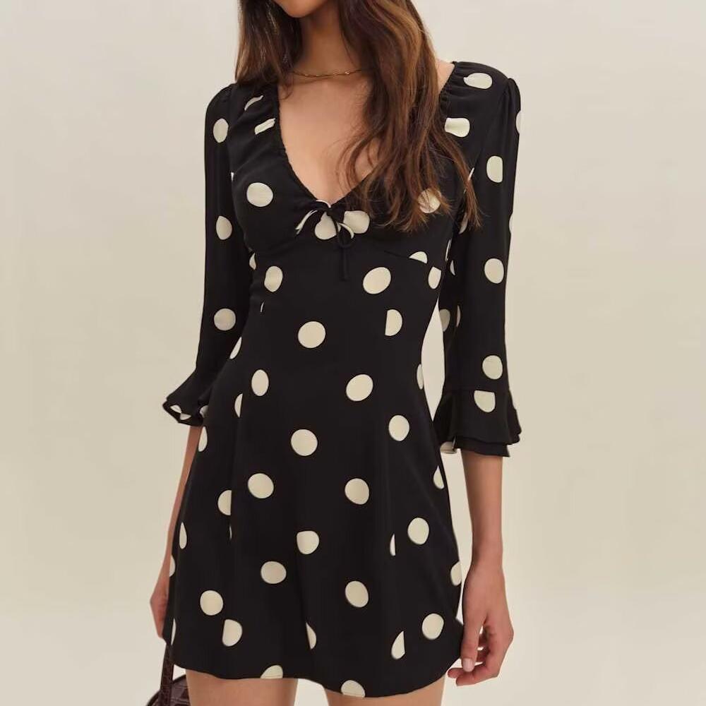 French Retro Dots Dress Women Holiday V neck Slim-Fit Flared Sleeves Slimming A line Dress