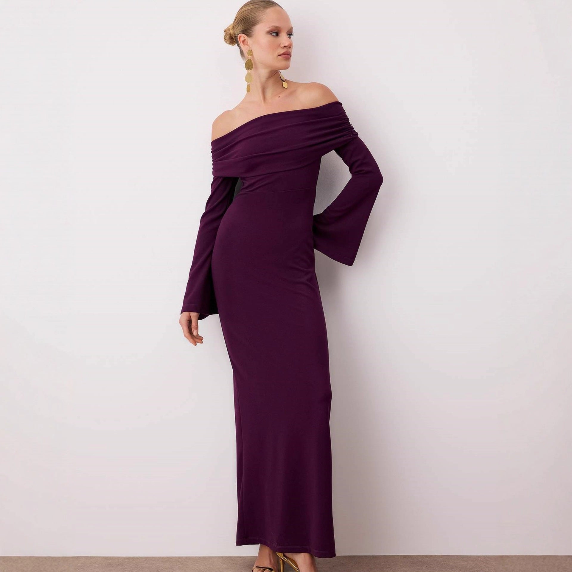 Maxi Dress Women Sexy Solid Color off Shoulder Pleated Long Sleeve Autumn Dress Women