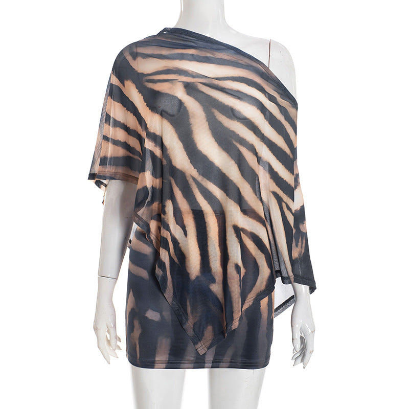 Women Clothing Winter Claw Pattern Printing Online Cape Top Package Hip Skirt Two Piece Sets