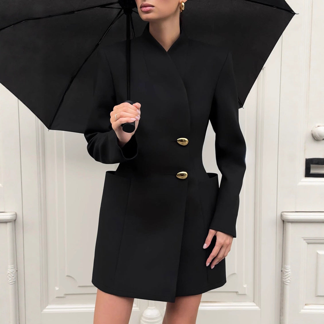 Autumn Winter Niche Design Black V neck Long Sleeve Waist Trimming Short Dress Women Commuting Elegant