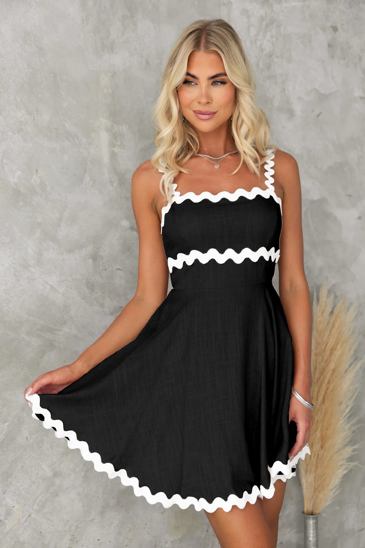 Summer Fresh Sweet Solid Color Sexy Strap Short Dress