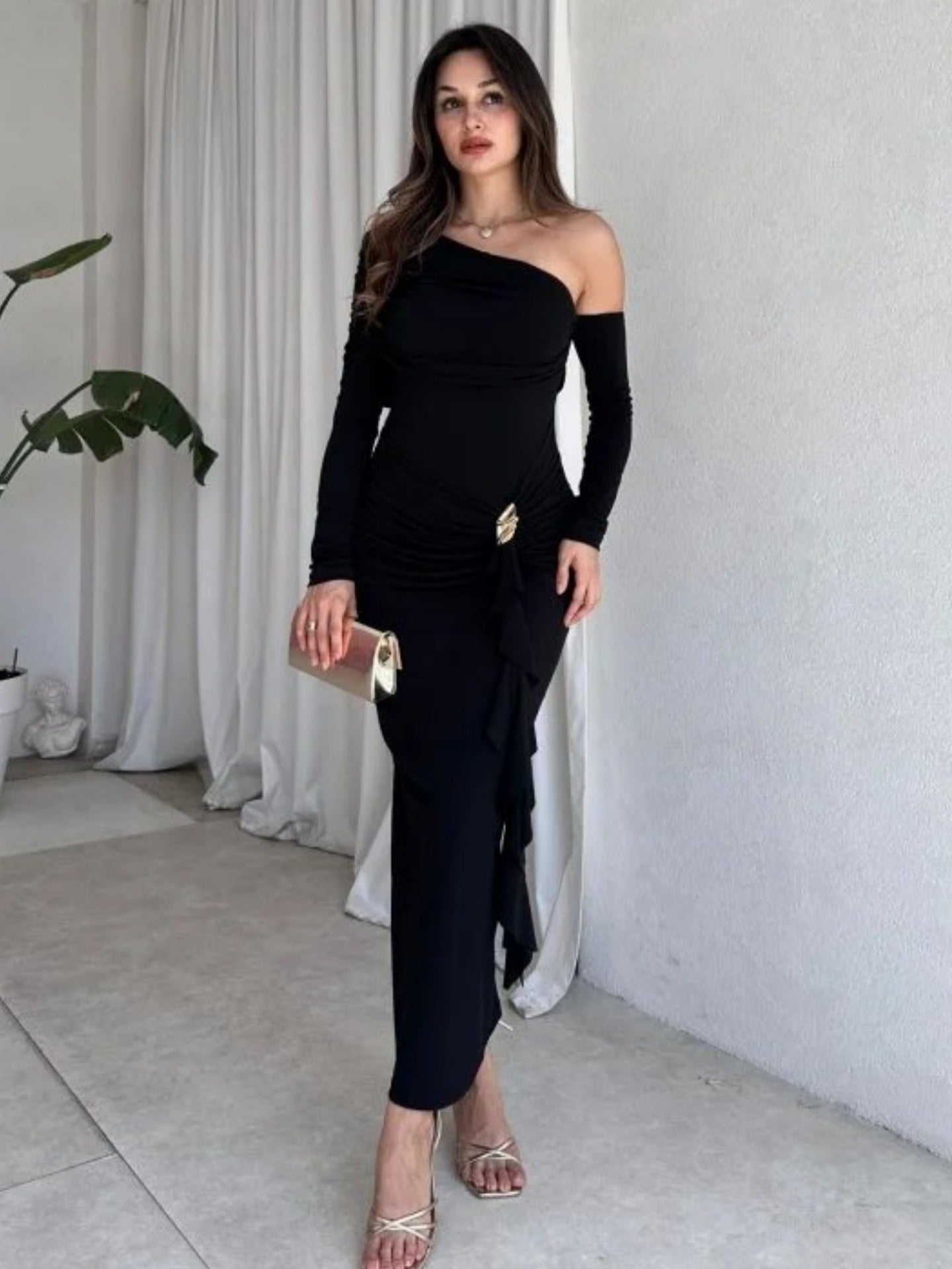 Autumn Elegant Women Single Shoulder Solid Color Long Sleeve Slim Fit Sexy Sheath Pleated Dress