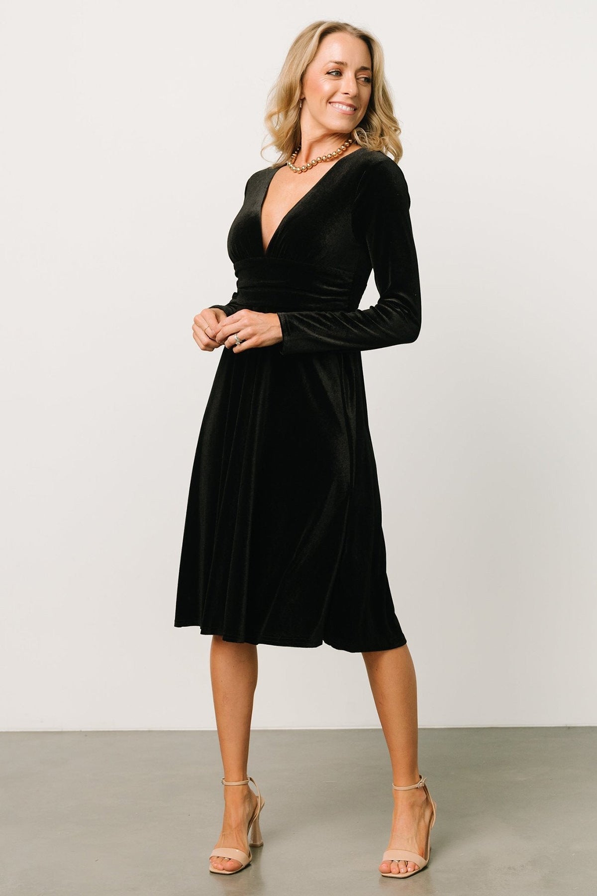 Dress Gold Velvet Sexy V neck Waist Controlled Long Sleeves Large Swing Dress
