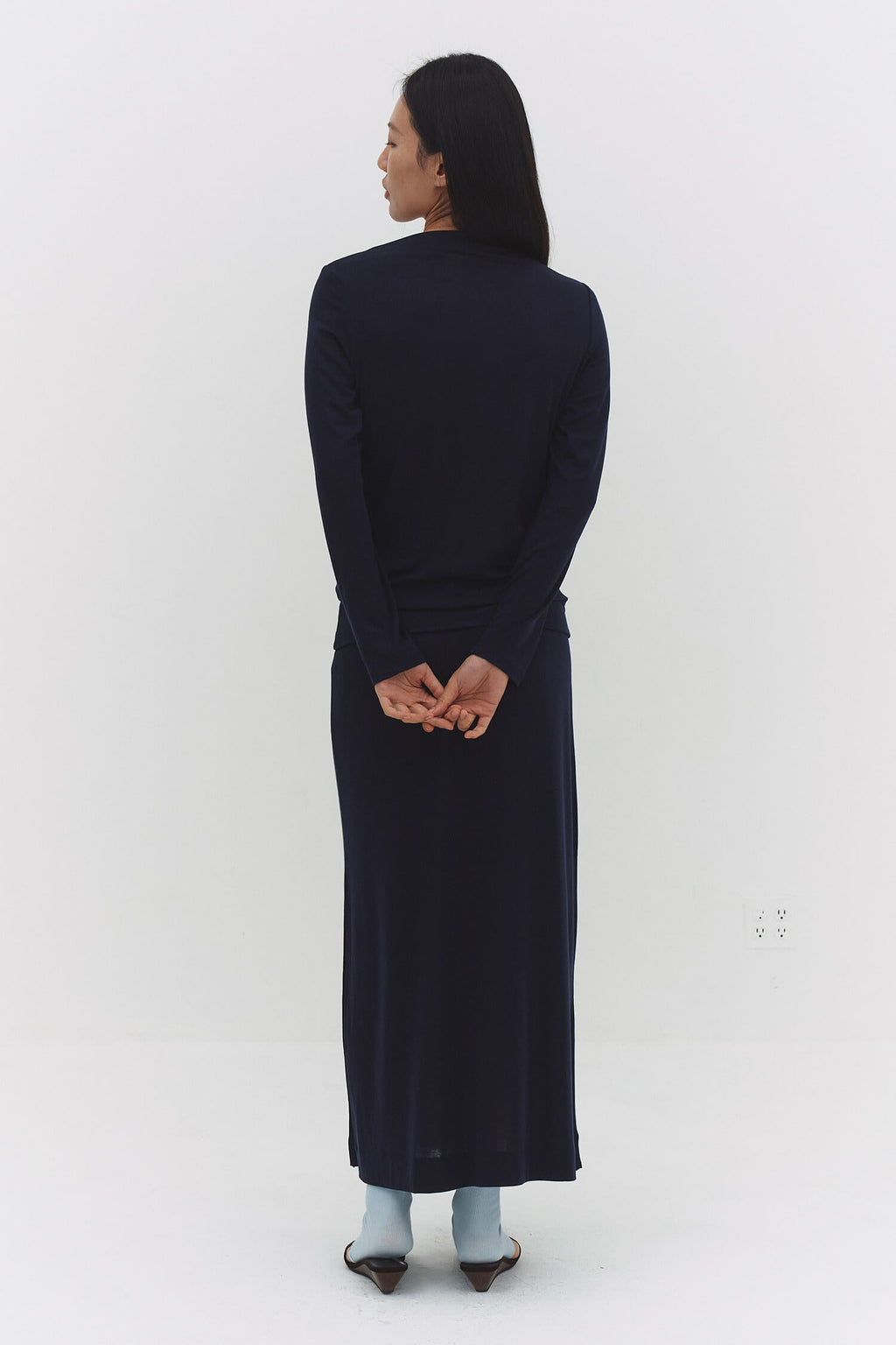 NARAE LONG SLEEVE TOP IN NAVY